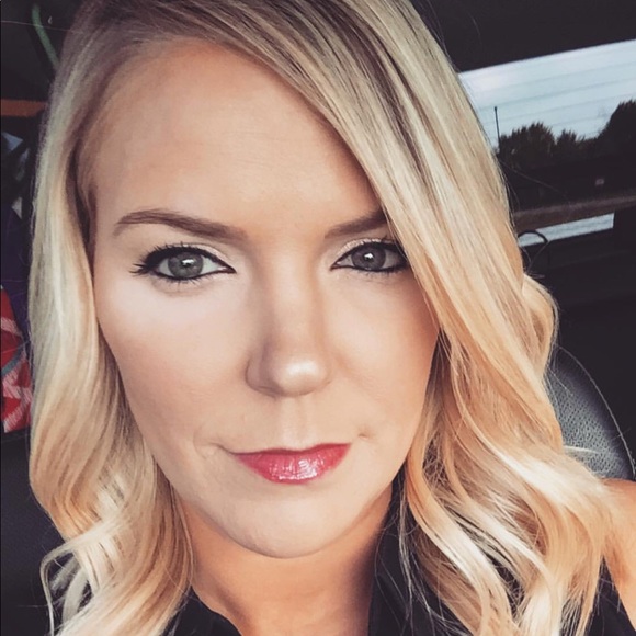 Meet the Posher Other - Meet your Posher, Stephanie